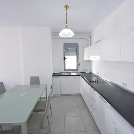 Apt Sarande Exterior photo