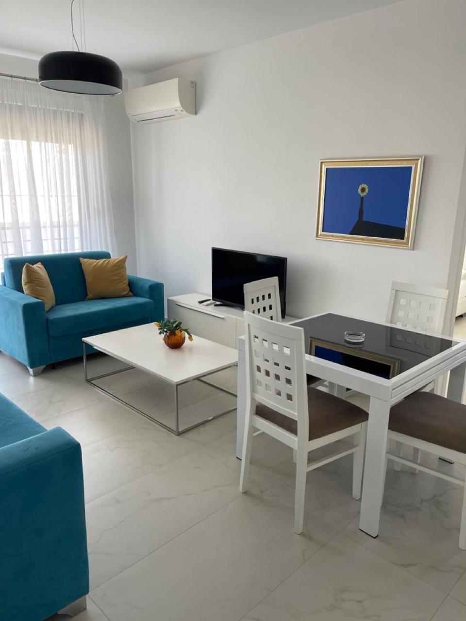 Apt Sarande Room photo